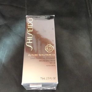 Shiseido Future Solution Lx